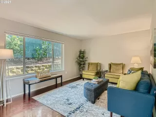 Photo #1: 21174534 Listing