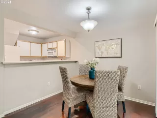 Photo #3: 21174534 Listing