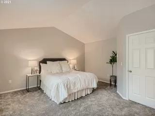 Photo #6: 21174534 Listing