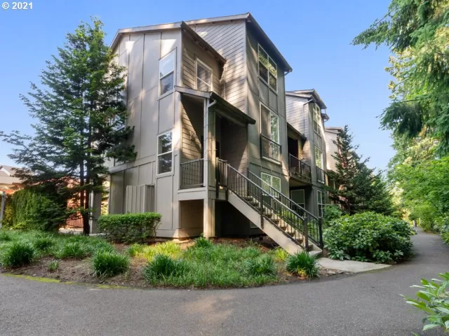 MLS: 21175213 Condo For Sale