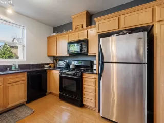 Photo #2: 21175213 Listing