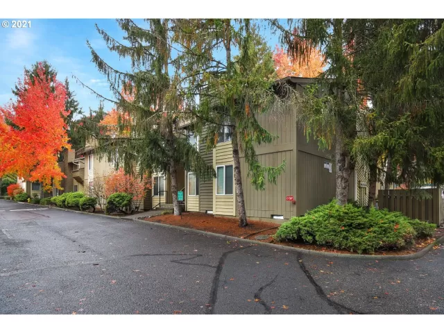 MLS: 21175874 Condo For Sale