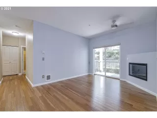 Photo #2: 21176366 Listing