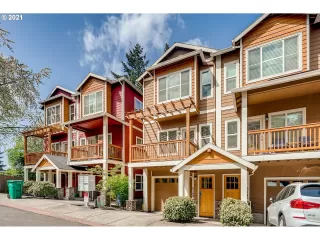 Photo #2: 21176729 Listing 