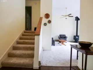 Photo #2: 21176809 Listing