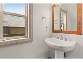 Photo #3: 21177655 Listing