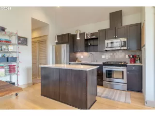 Photo #1: 21177696 Listing