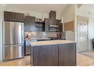 Photo #2: 21177696 Listing