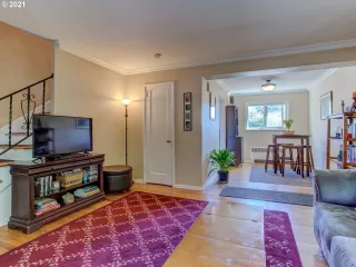 Photo #2: 21177991 Listing