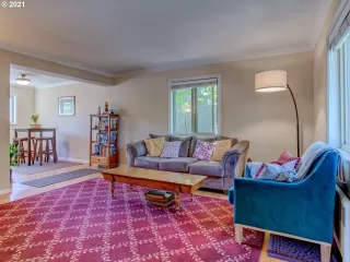 Photo #5: 21177991 Listing