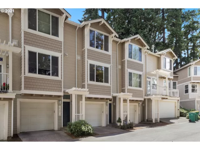 MLS: 21178587 Condo For Sale