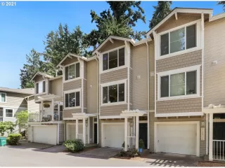 Photo #2: 21178587 Listing