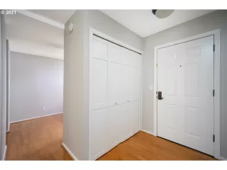 Photo #3: 21178753 Listing