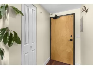 Photo #2: 21178767 Listing 