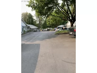 Photo #2: 21178876 Listing