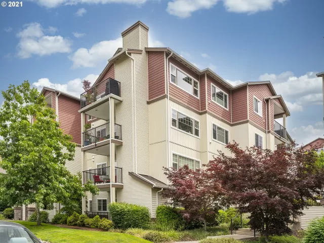 MLS: 21179465 Condo For Sale