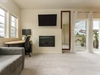 Photo #4: 21179465 Listing