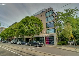 Photo #1: 21179802 Listing