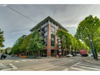 Photo #2: 21179802 Listing