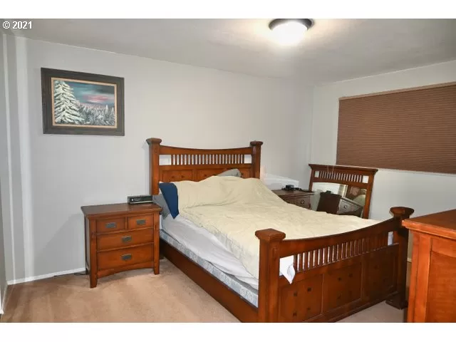 MLS: 21180093 Condo For Sale