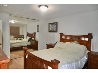 Photo #2: 21180093 Listing 