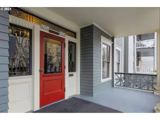 Photo #2: 21180191 Listing