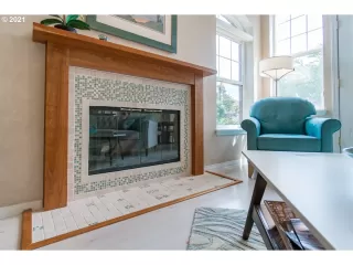 Photo #5: 21180400 Listing