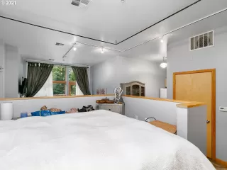 Photo #1: 21180970 Listing 