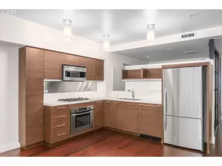 Photo #3: 21181317 Listing 