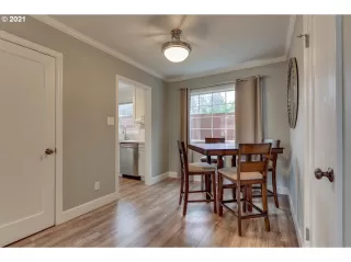 Photo #3: 21182152 Listing