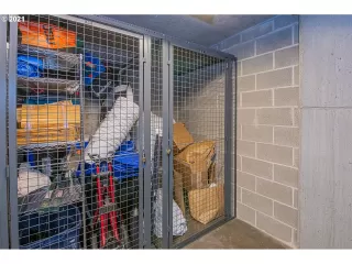 Photo #5: 21183131 Listing