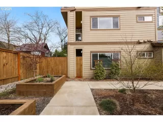 Photo #5: 21183205 Listing