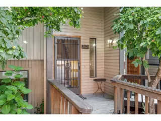 Photo #4: 21183865 Listing