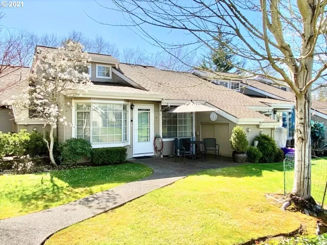 MLS: 21183882 Condo For Sale