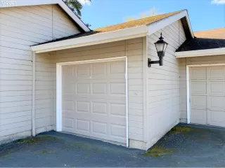 Photo #3: 21183882 Listing