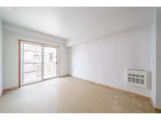 Photo #1: 21184850 Listing