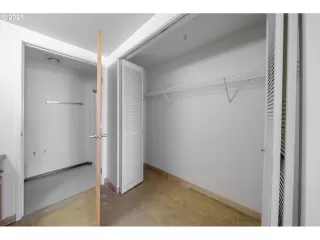 Photo #2: 21184850 Listing