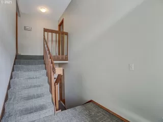 Photo #2: 21185127 Listing