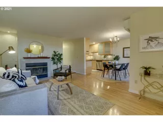 Photo #3: 21187115 Listing