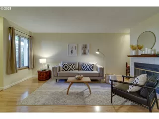 Photo #5: 21187115 Listing