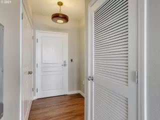 Photo #2: 21187424 Listing