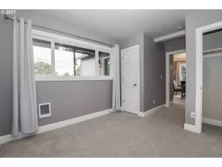 Photo #5: 21188220 Listing