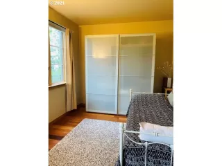 Photo #4: 21188670 Listing