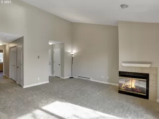 Photo #5: 21188883 Listing 