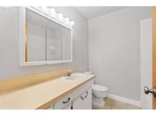 Photo #2: 21189454 Listing