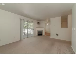 Photo #4: 21189833 Listing