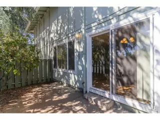 Photo #6: 21190200 Listing 