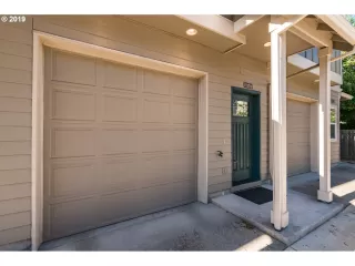 Photo #1: 21190912 Listing