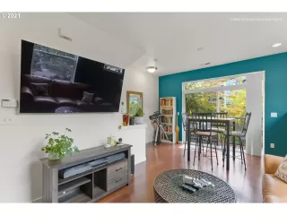 Photo #6: 21191195 Listing