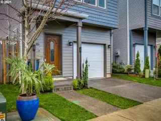 Photo #2: 21191208 Listing